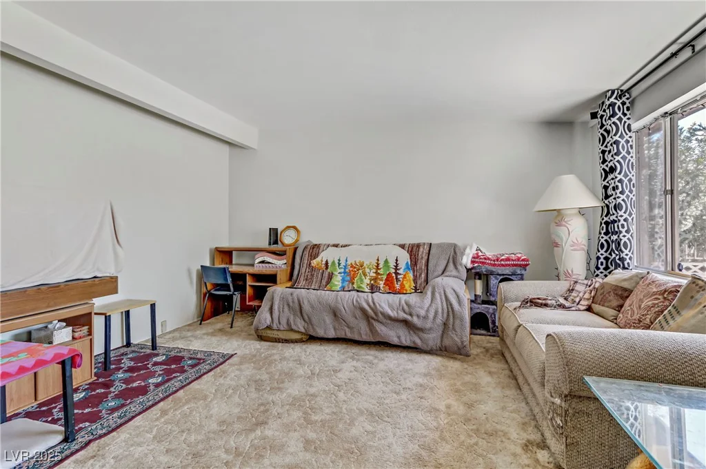 1674 Palma Vista, Las Vegas, NV 89169