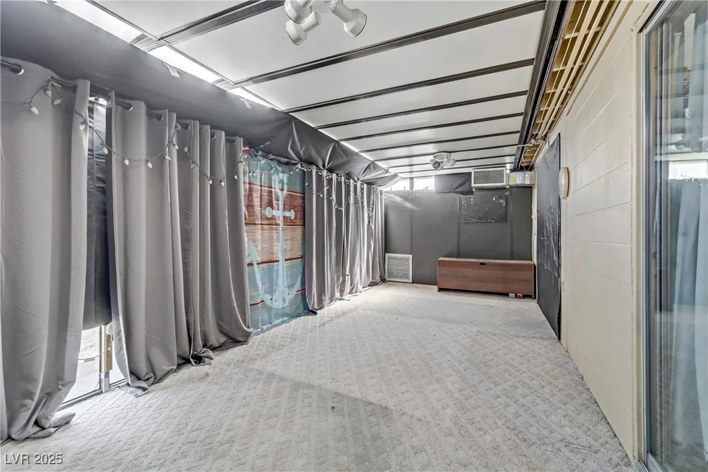 1674 Palma Vista, Las Vegas, NV 89169
