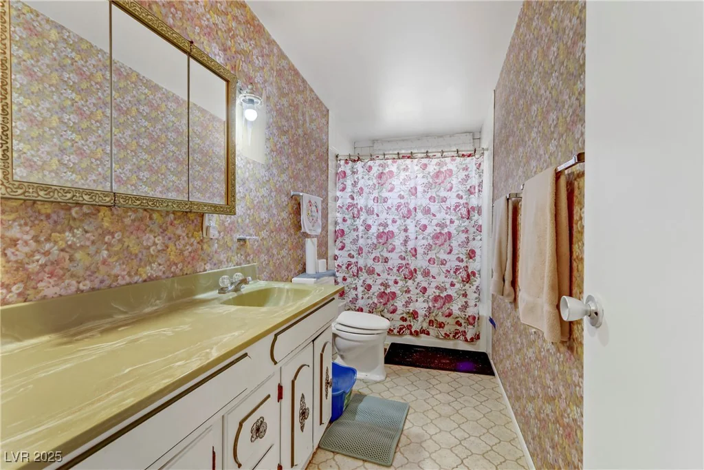 1674 Palma Vista, Las Vegas, NV 89169