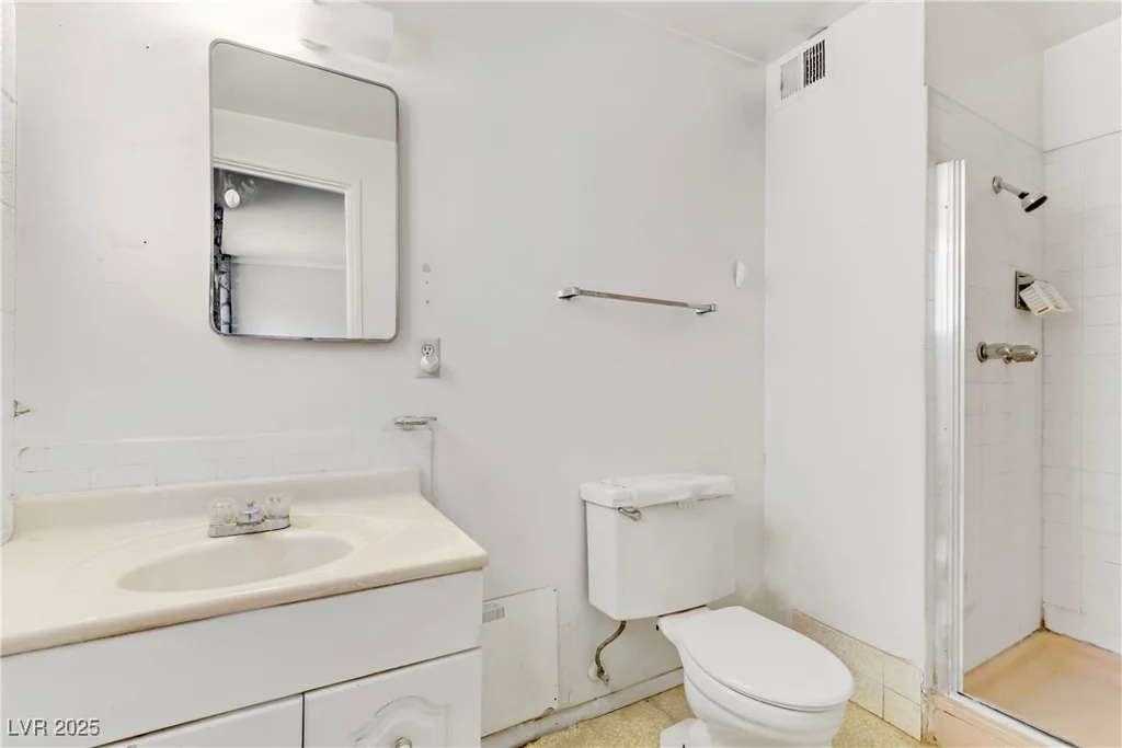 1674 Palma Vista, Las Vegas, NV 89169