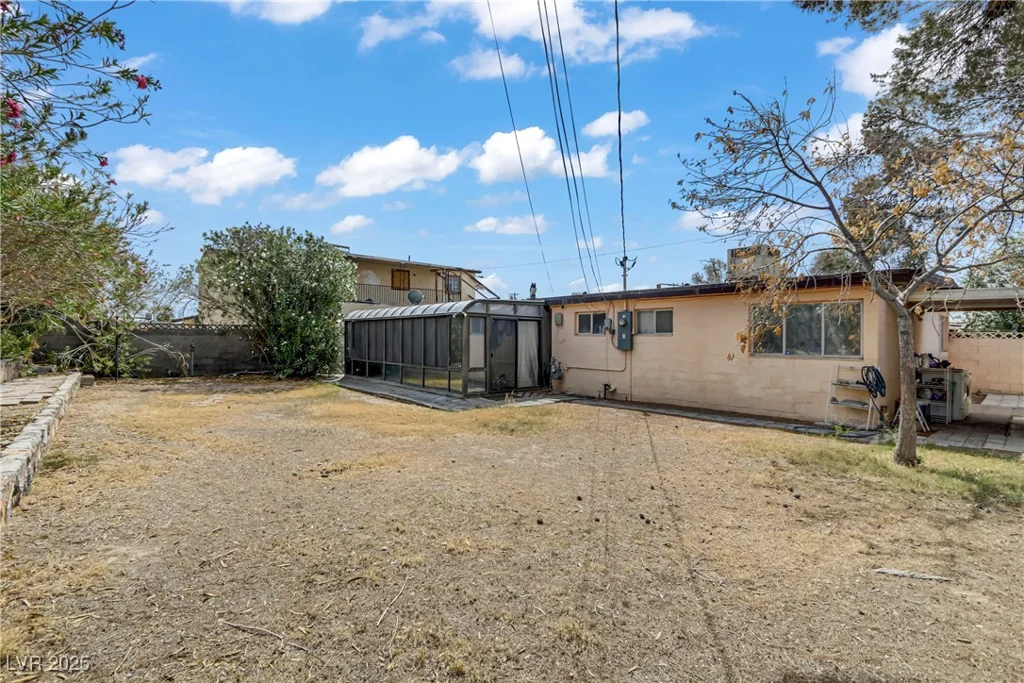 1674 Palma Vista, Las Vegas, NV 89169