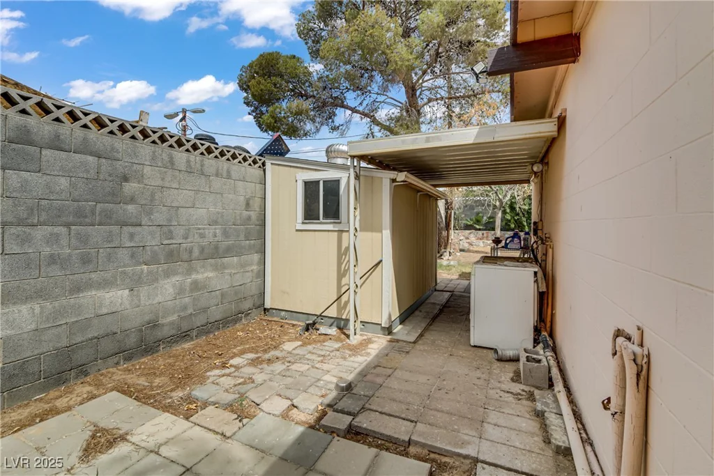 1674 Palma Vista, Las Vegas, NV 89169
