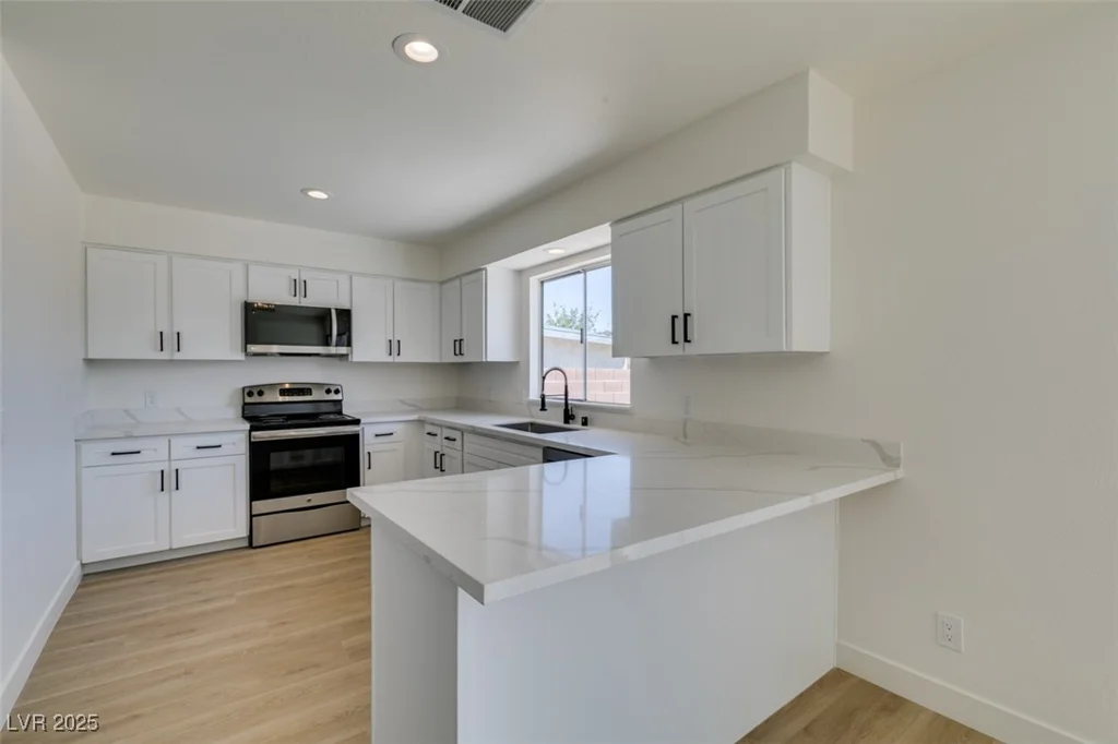 5273 Manassas, Las Vegas, NV 89122