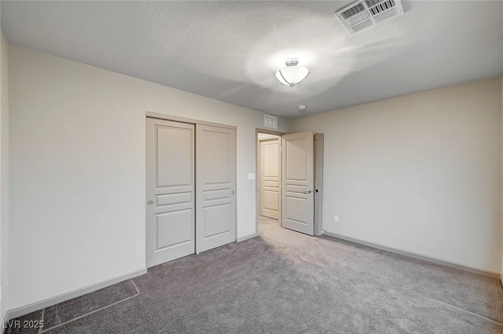 8087 Carpenter Creek, Las Vegas, NV 89113