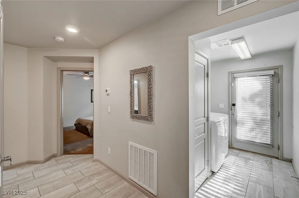 8087 Carpenter Creek, Las Vegas, NV 89113