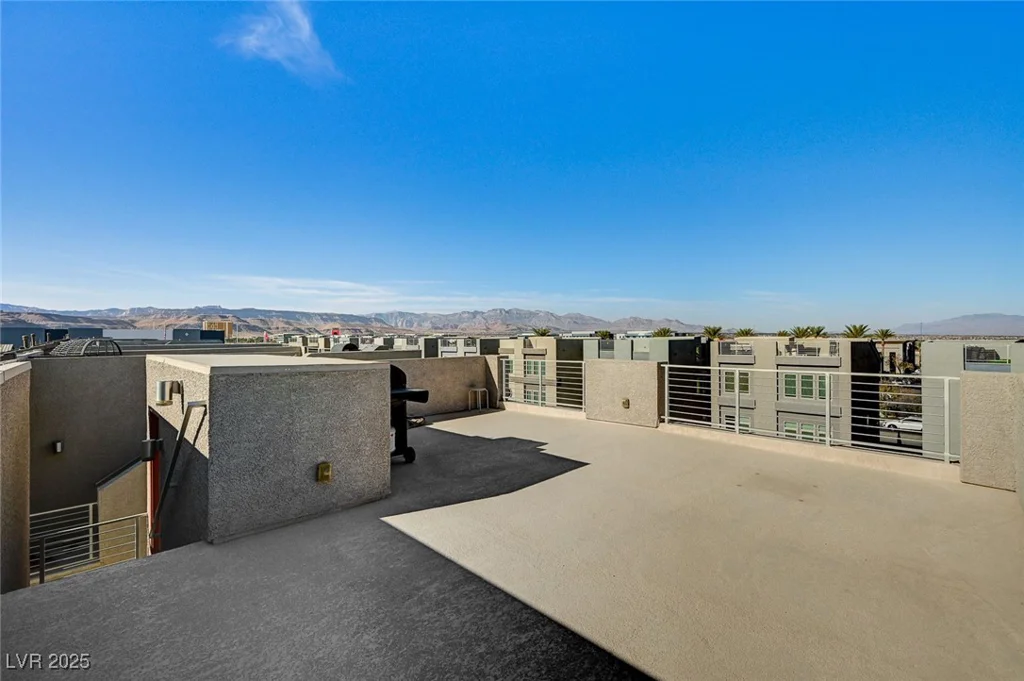 8087 Carpenter Creek, Las Vegas, NV 89113