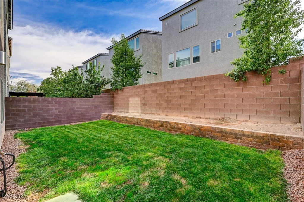 8087 Carpenter Creek, Las Vegas, NV 89113