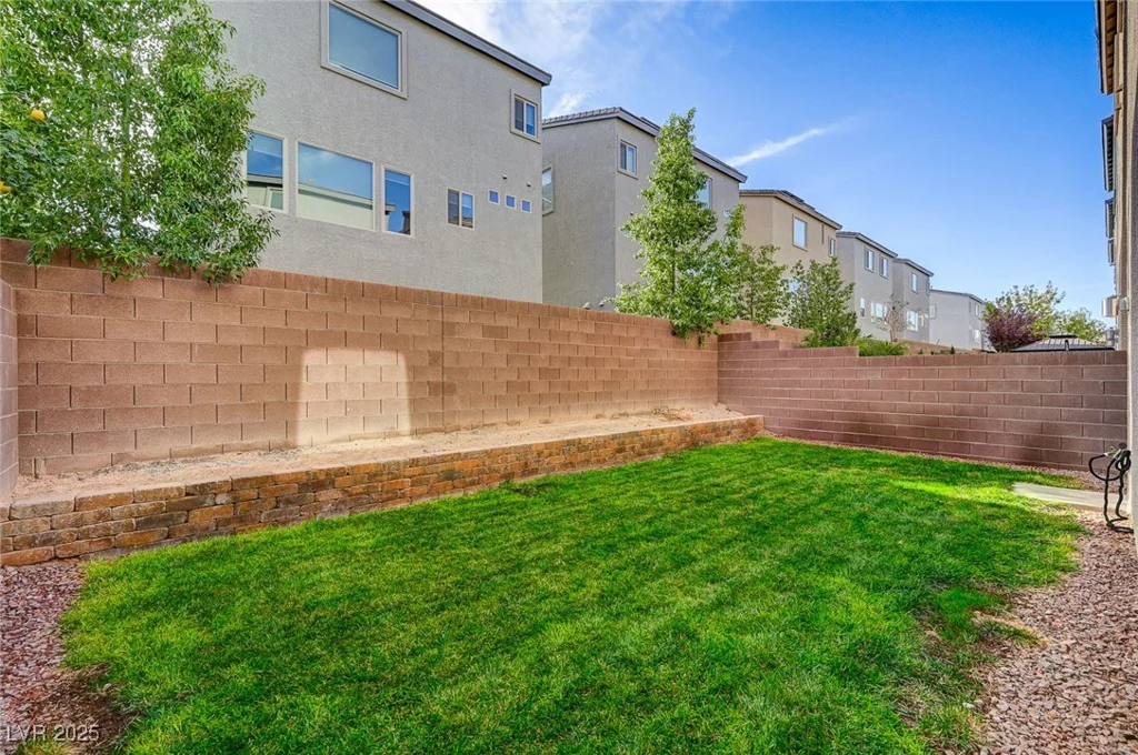 8087 Carpenter Creek, Las Vegas, NV 89113