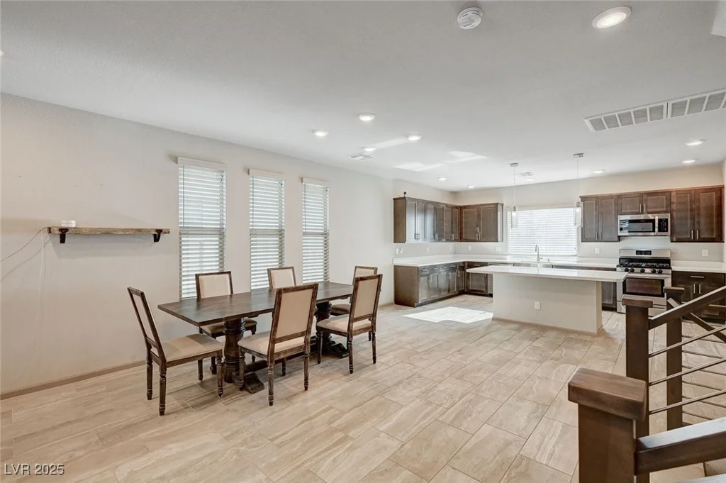 8087 Carpenter Creek, Las Vegas, NV 89113