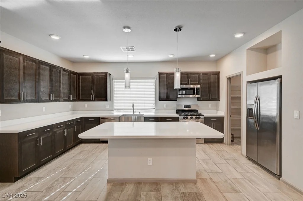 8087 Carpenter Creek, Las Vegas, NV 89113