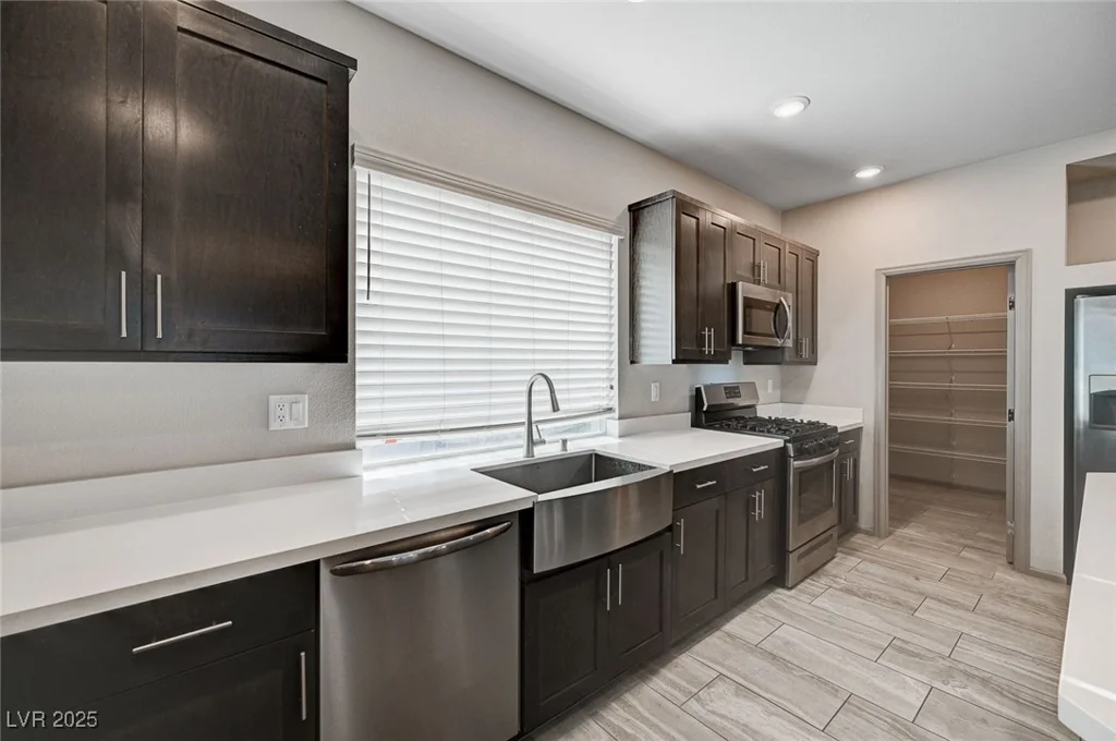 8087 Carpenter Creek, Las Vegas, NV 89113