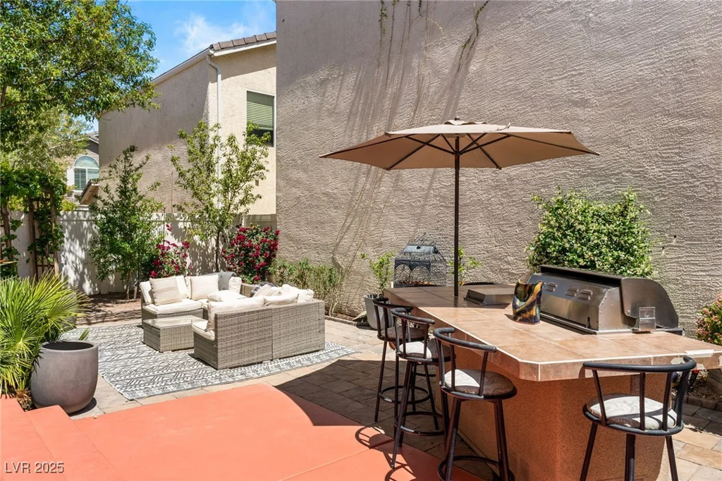 10276 Cherry Brook, Las Vegas, NV 89183