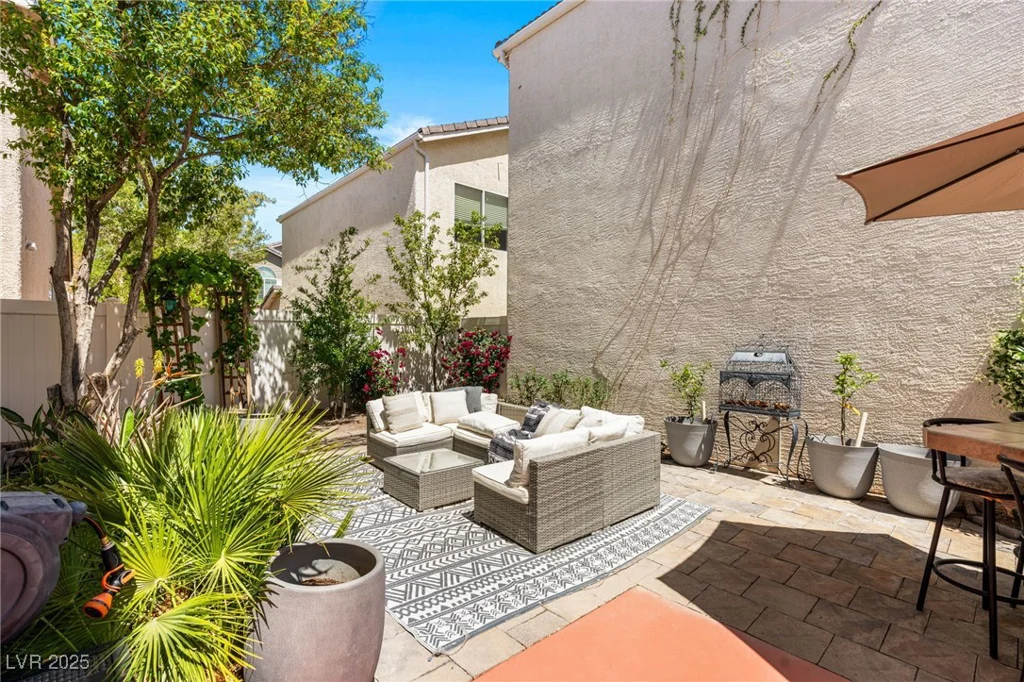 10276 Cherry Brook, Las Vegas, NV 89183