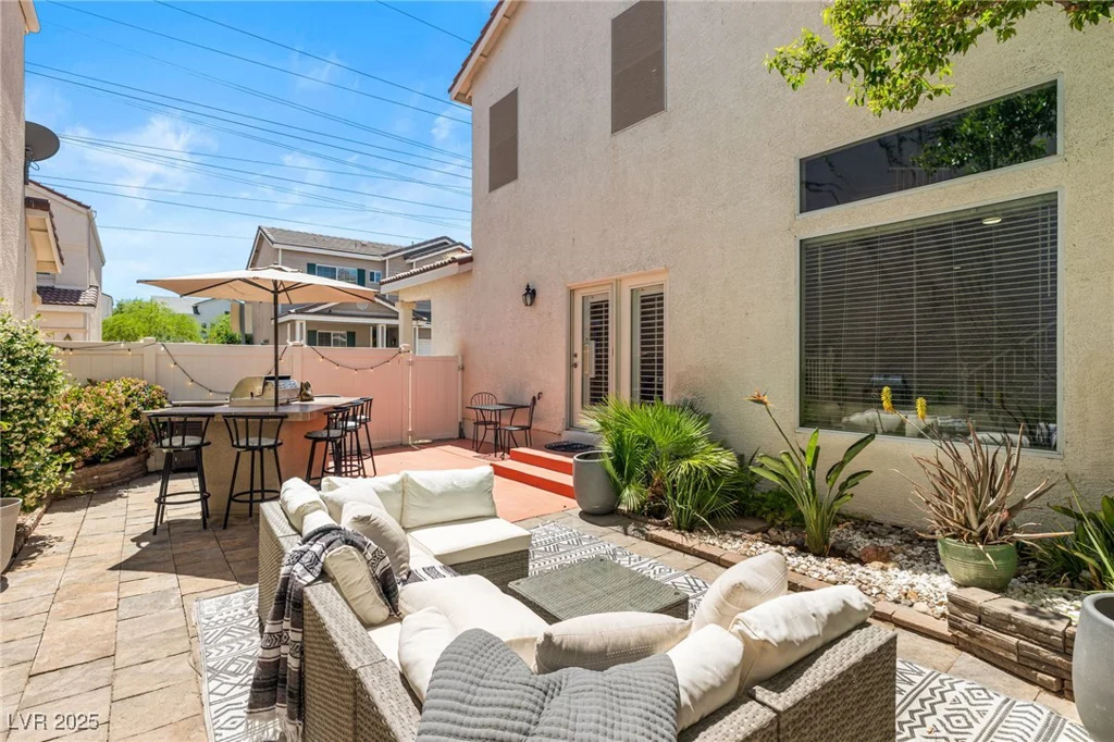 10276 Cherry Brook, Las Vegas, NV 89183