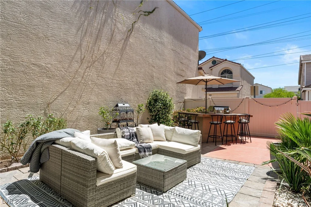 10276 Cherry Brook, Las Vegas, NV 89183