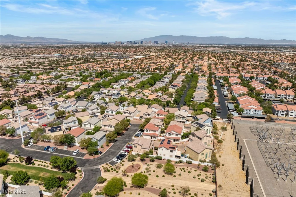 10276 Cherry Brook, Las Vegas, NV 89183