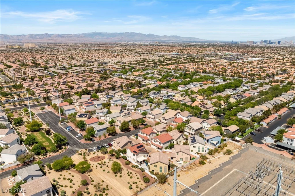 10276 Cherry Brook, Las Vegas, NV 89183