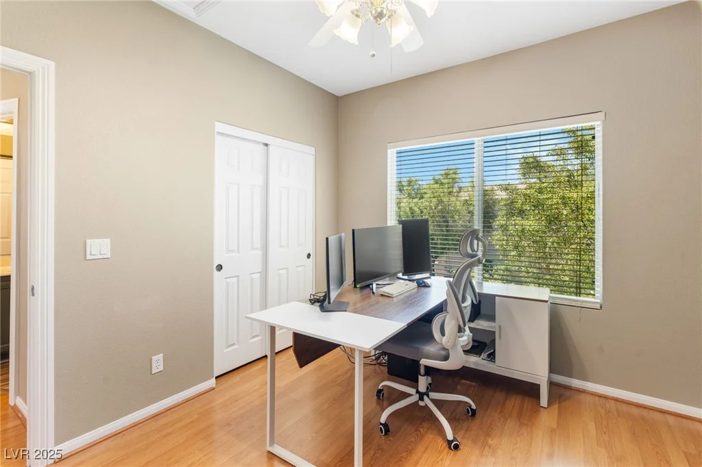 10276 Cherry Brook, Las Vegas, NV 89183