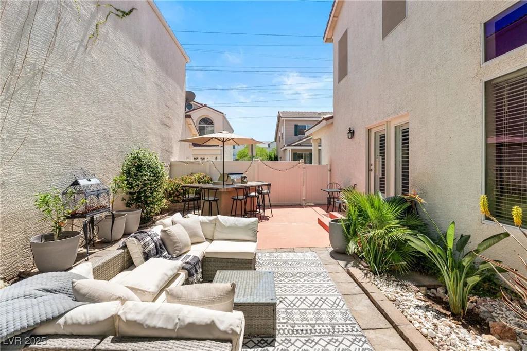 10276 Cherry Brook, Las Vegas, NV 89183
