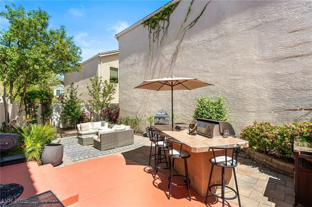 10276 Cherry Brook, Las Vegas, NV 89183