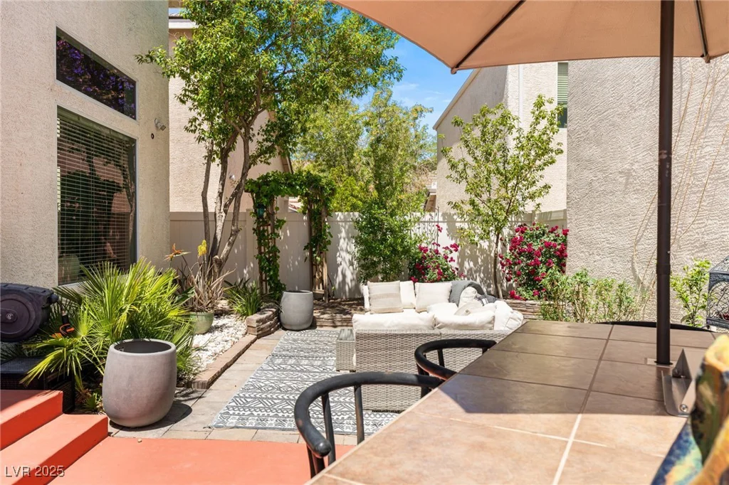 10276 Cherry Brook, Las Vegas, NV 89183