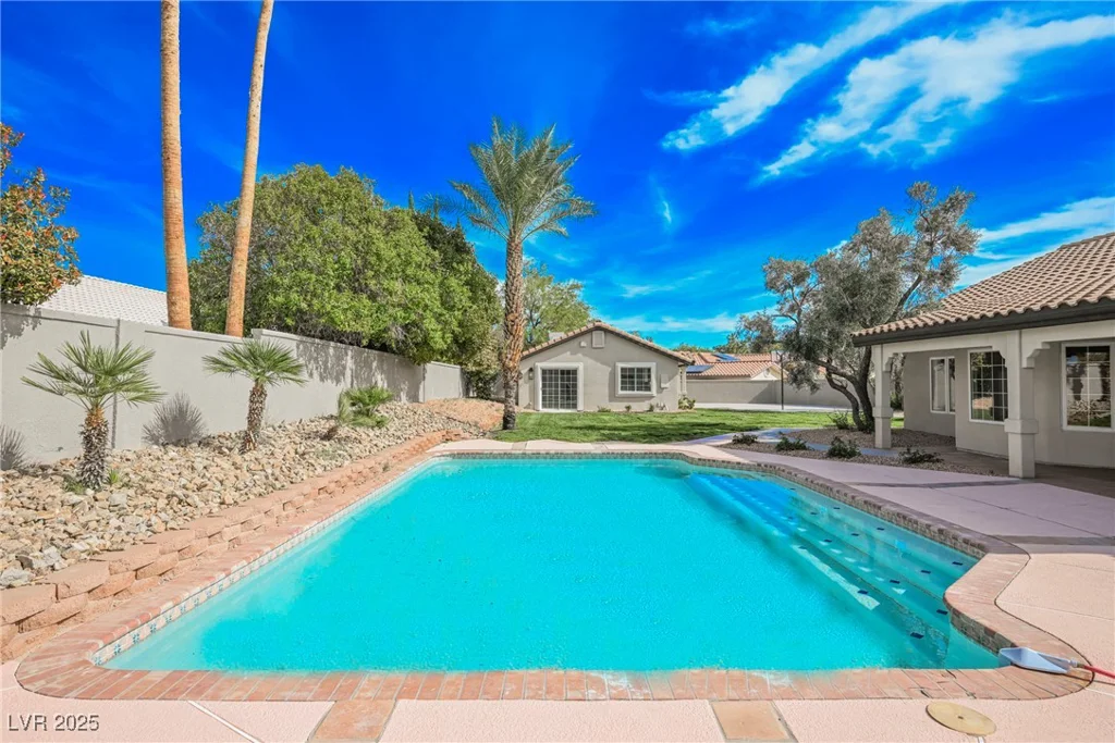5840 El Capitan, Las Vegas, NV 89149