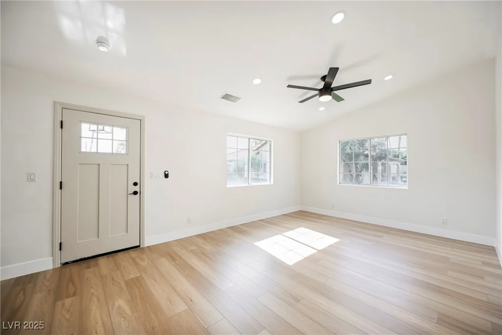 5840 El Capitan, Las Vegas, NV 89149