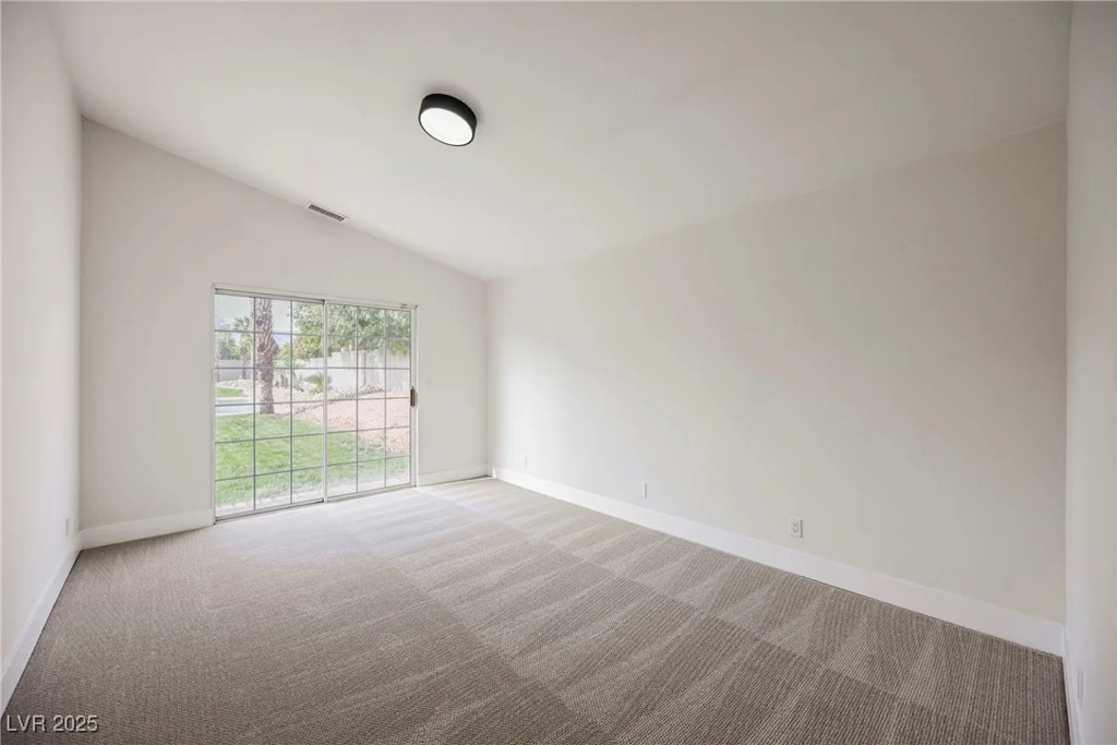 5840 El Capitan, Las Vegas, NV 89149