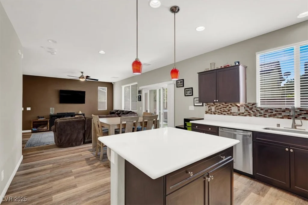 10631 Kennedy Peak, Las Vegas, NV 89166