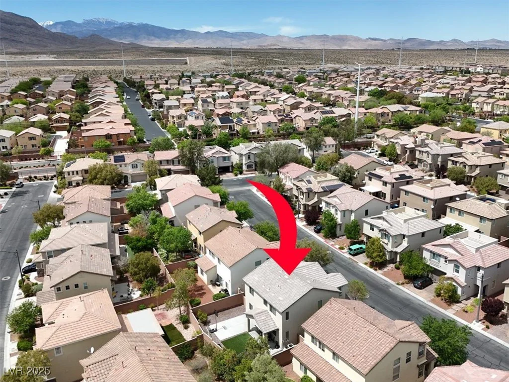 10631 Kennedy Peak, Las Vegas, NV 89166