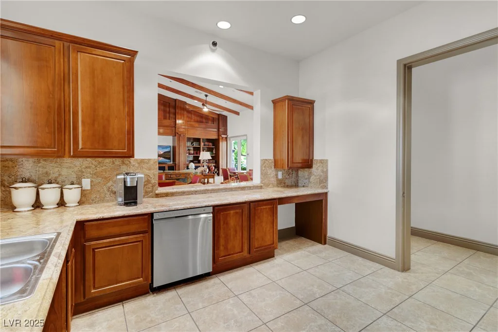 10631 Kennedy Peak, Las Vegas, NV 89166