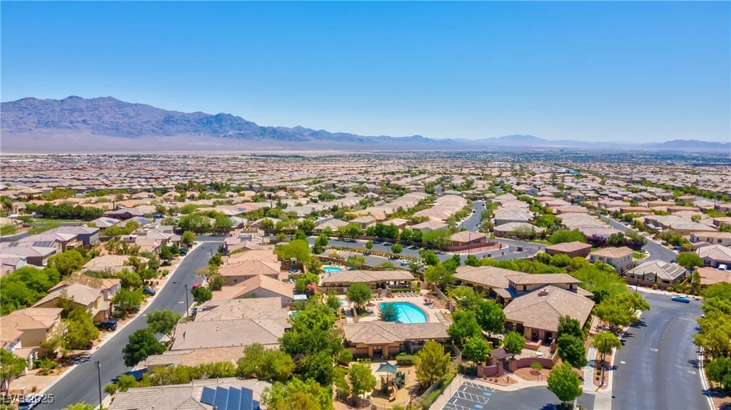 10631 Kennedy Peak, Las Vegas, NV 89166