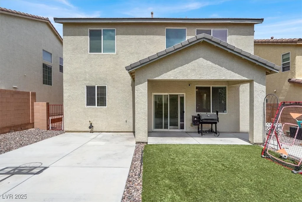 10631 Kennedy Peak, Las Vegas, NV 89166