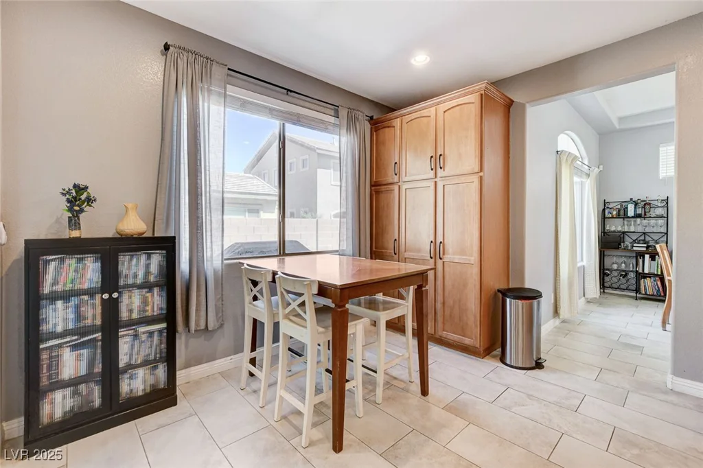 8212 Swallow Falls, North Las Vegas, NV 89085