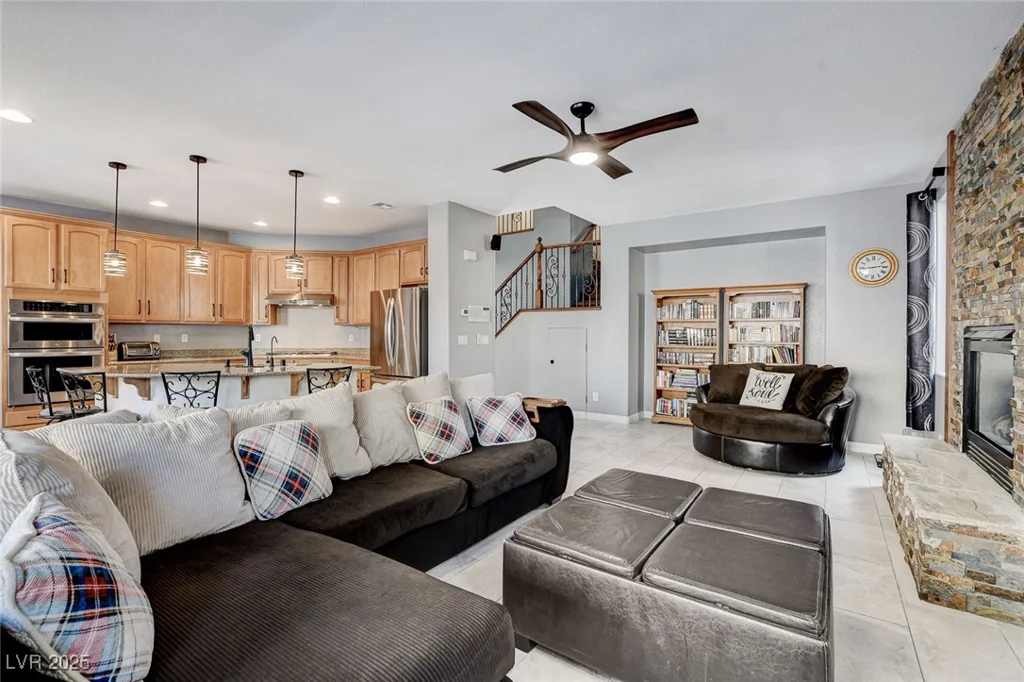 8212 Swallow Falls, North Las Vegas, NV 89085