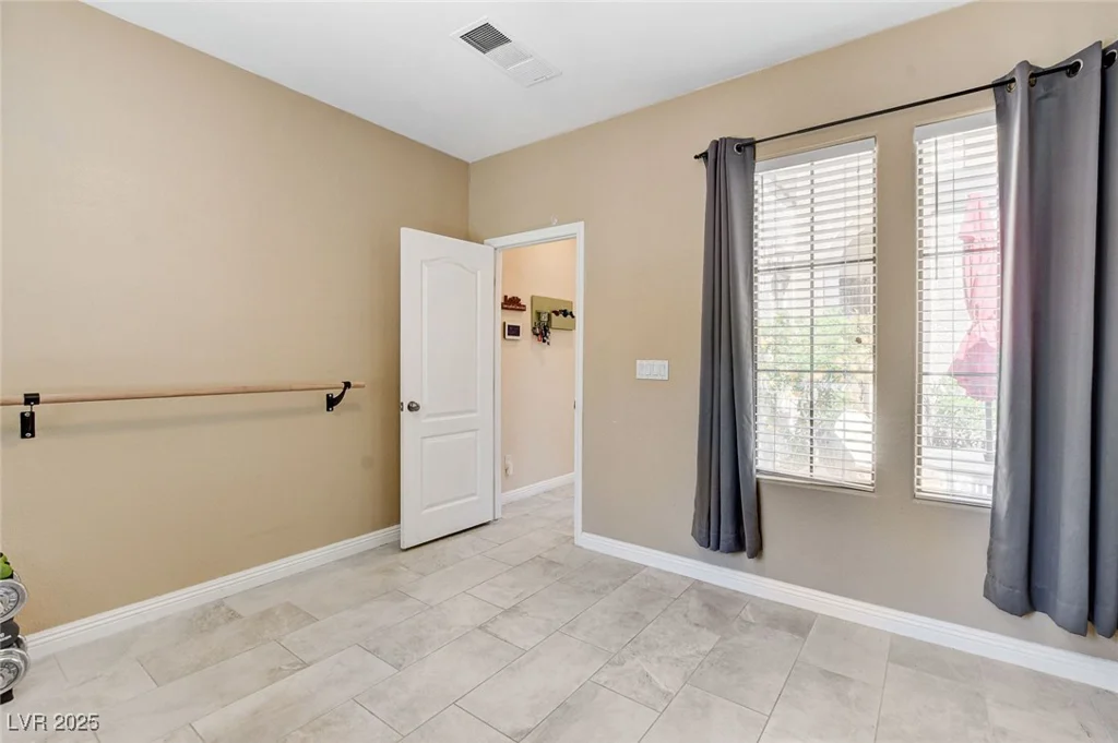 8212 Swallow Falls, North Las Vegas, NV 89085