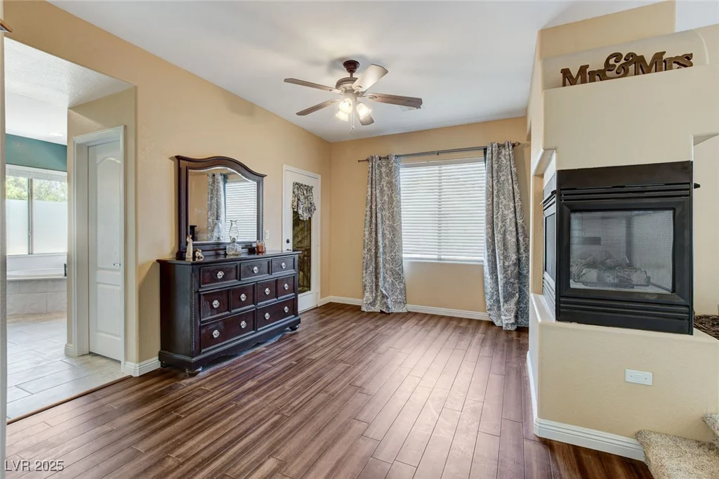 8212 Swallow Falls, North Las Vegas, NV 89085