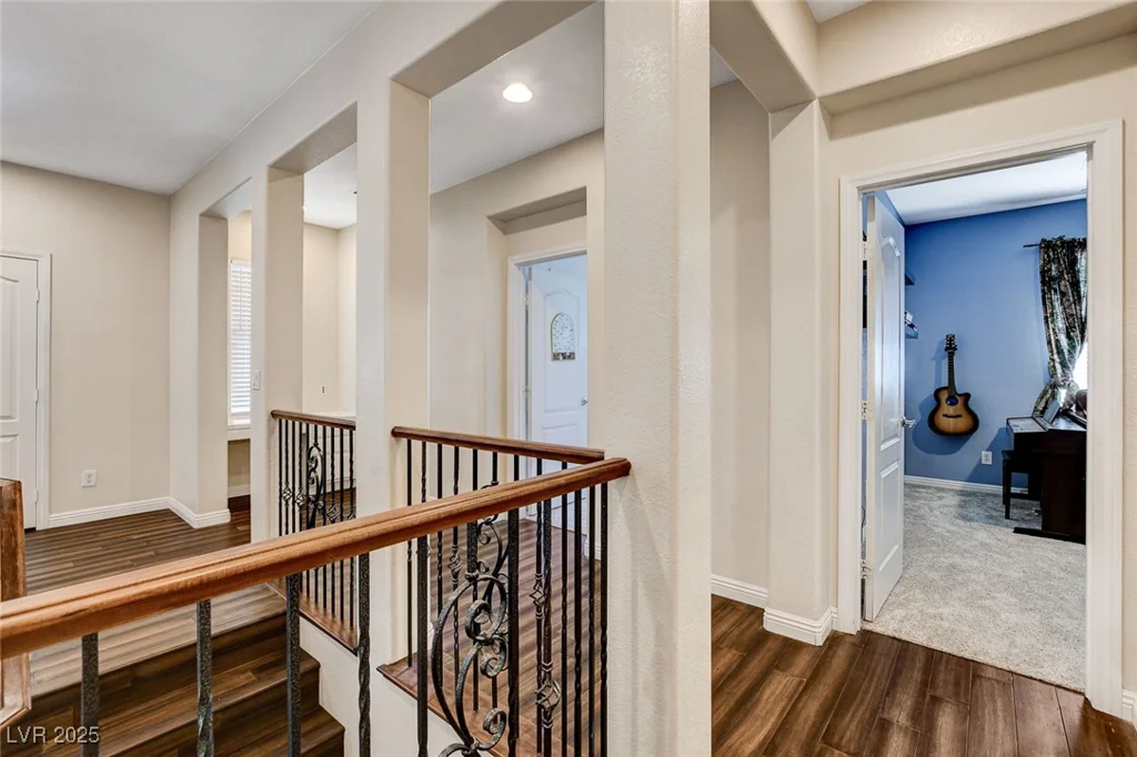 8212 Swallow Falls, North Las Vegas, NV 89085