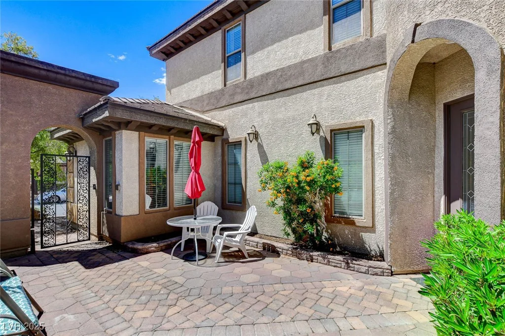 8212 Swallow Falls, North Las Vegas, NV 89085
