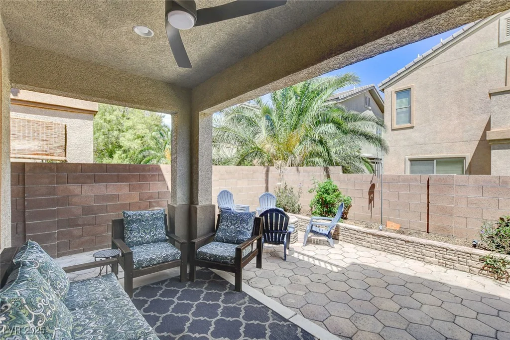 8212 Swallow Falls, North Las Vegas, NV 89085