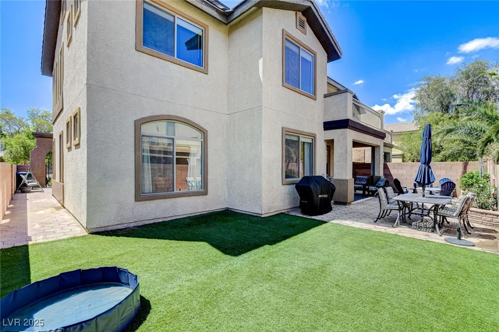 8212 Swallow Falls, North Las Vegas, NV 89085