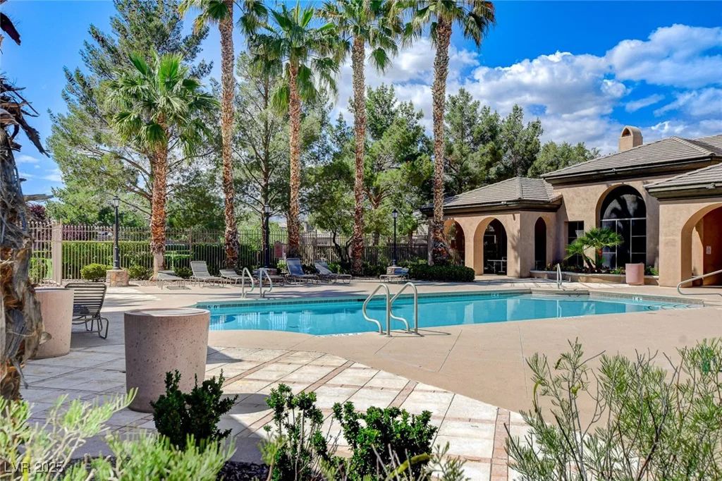 8212 Swallow Falls, North Las Vegas, NV 89085