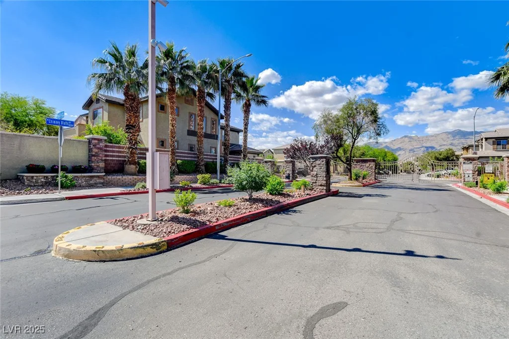 8212 Swallow Falls, North Las Vegas, NV 89085