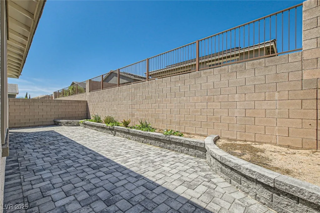 2110 Albury, North Las Vegas, NV 89086