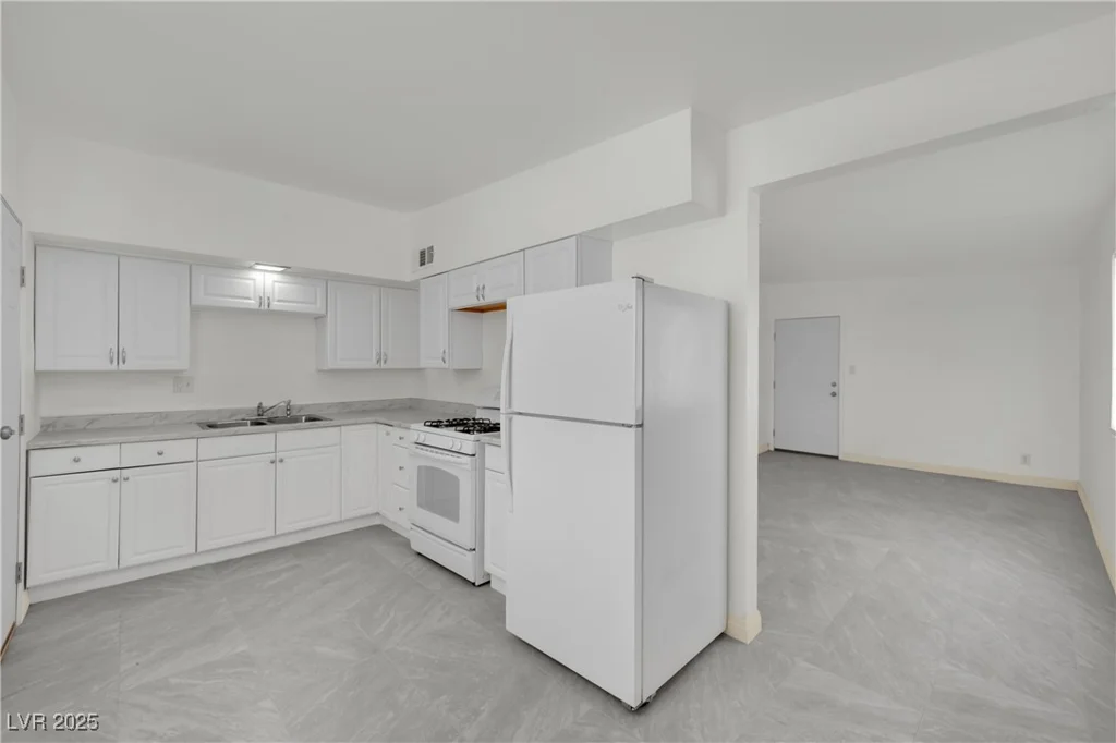 2200 Stanley, North Las Vegas, NV 89030