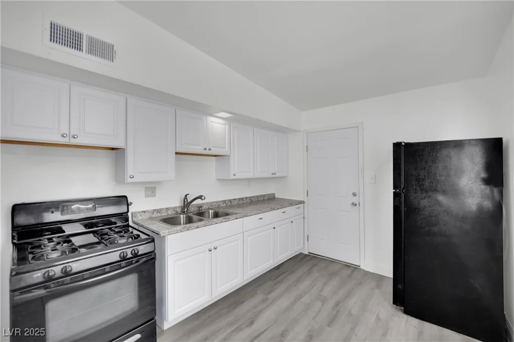 2200 Stanley, North Las Vegas, NV 89030