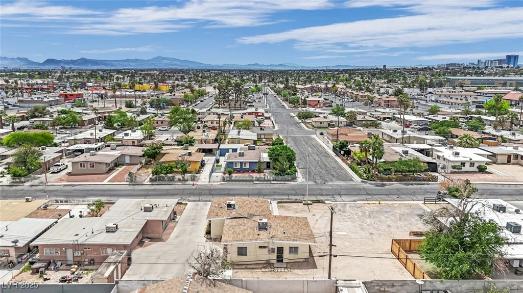 2200 Stanley, North Las Vegas, NV 89030