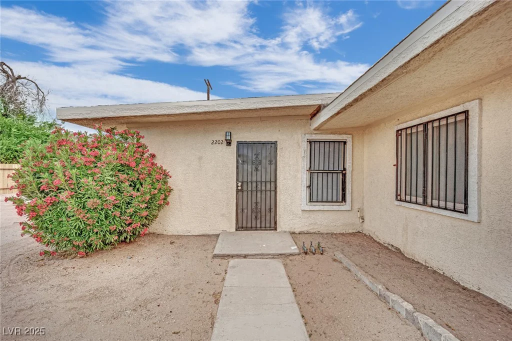2200 Stanley, North Las Vegas, NV 89030