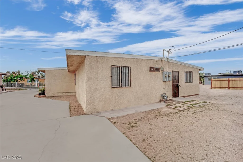 2200 Stanley, North Las Vegas, NV 89030