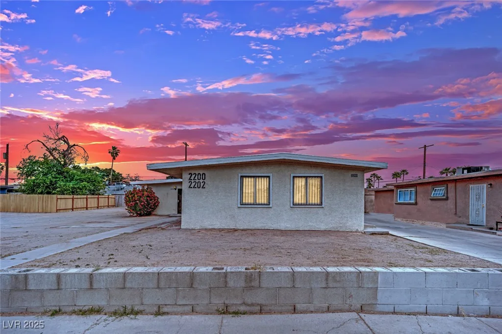 2200 Stanley, North Las Vegas, NV 89030